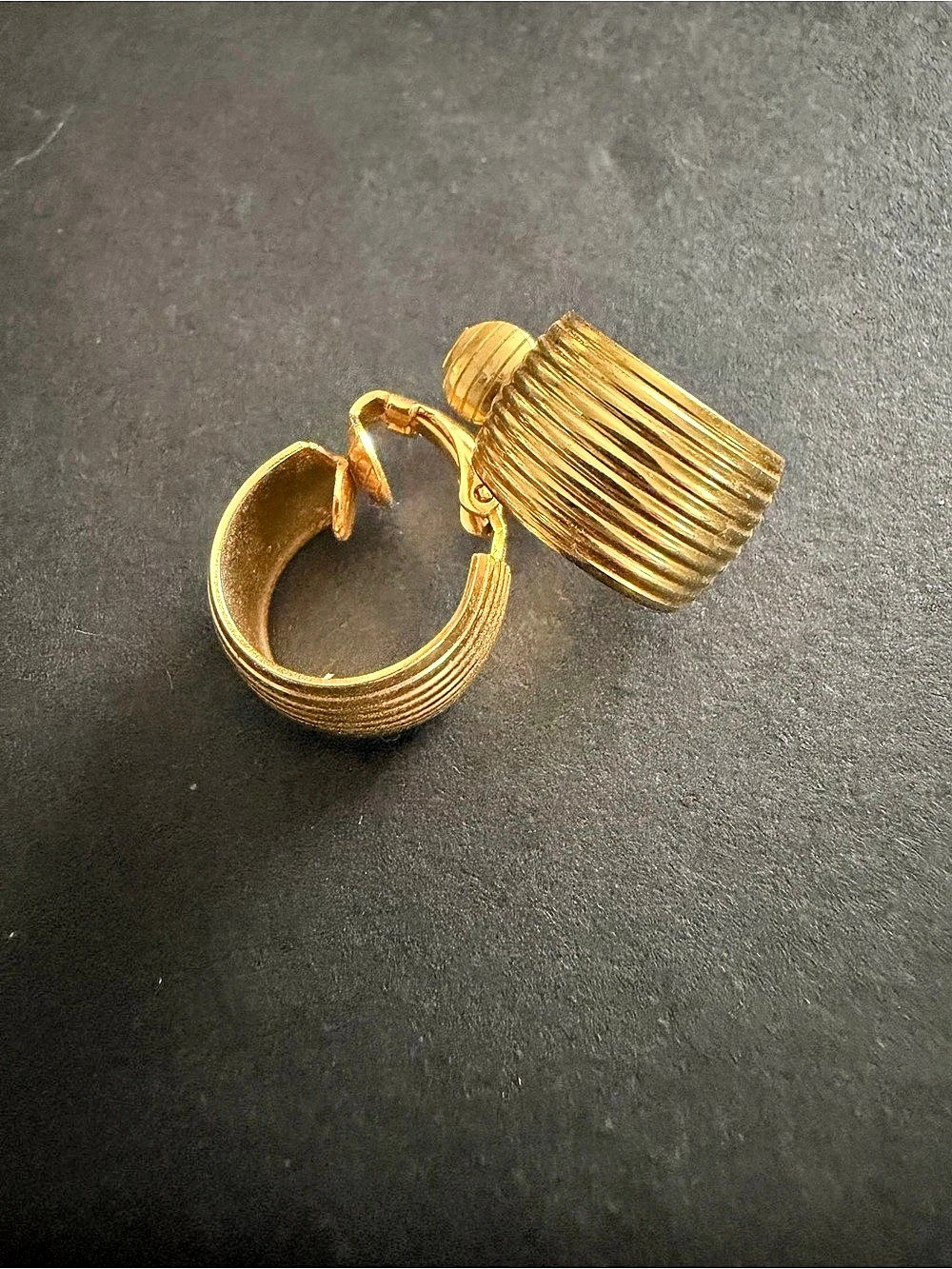 Vintage Gold Tone Ribbed Half Hoop Clip On Earrings Wide Textured Retro